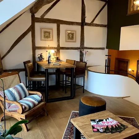 De Caractere Le Lys Bleu * Limbourg