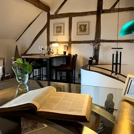 De Caractere Le Lys Bleu Limbourg